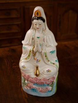 Porcelánová socha Kuan-jin / Guanyin Porcelánová socha Kuan-jin / Guanyin