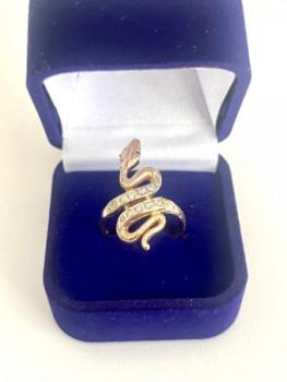Vrazn zlat prsten ve tvaru hada